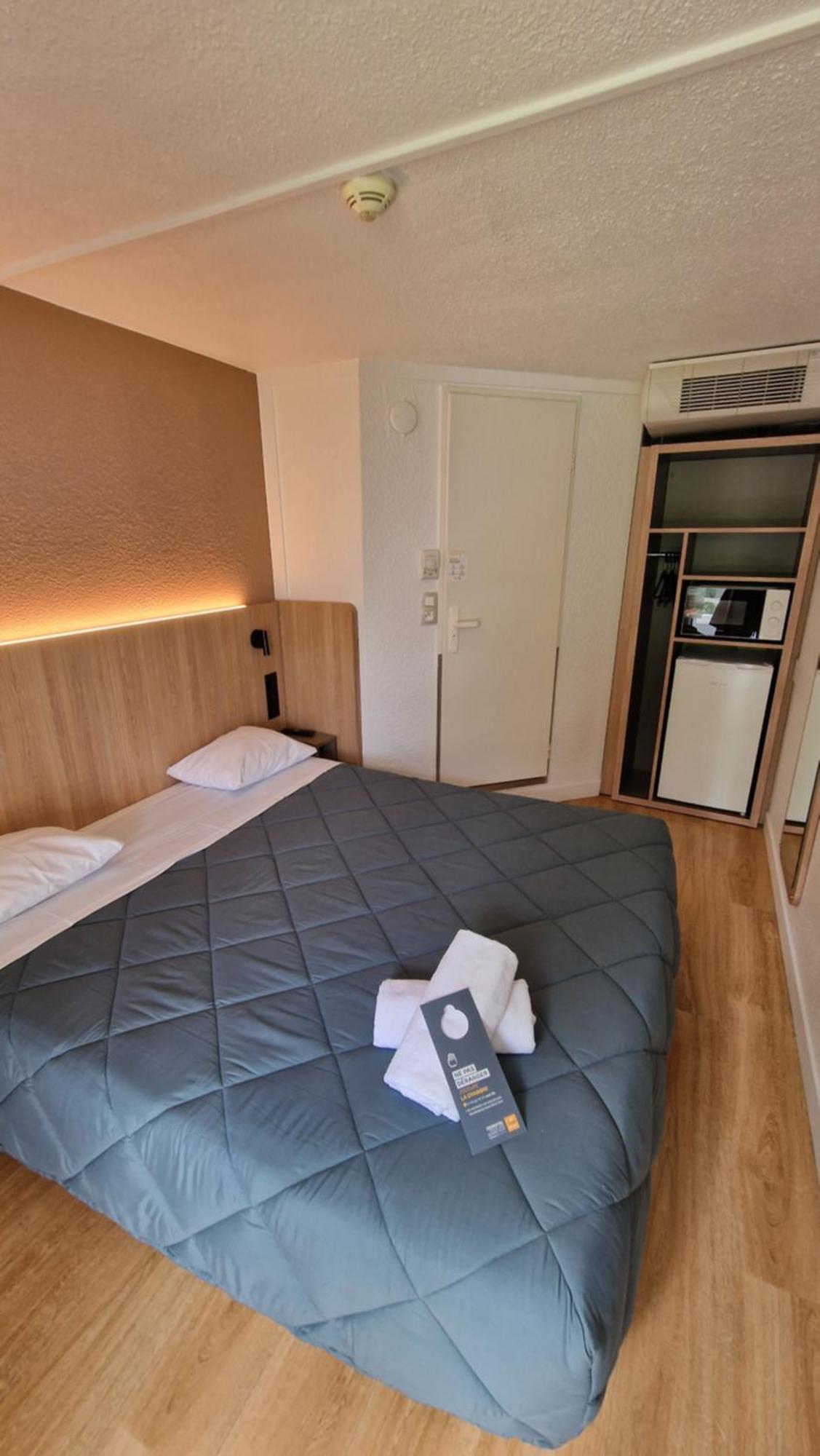 พรีเมียร์ คลาส คอมพีเน่ โชน Hotel Jaux ภายนอก รูปภาพ