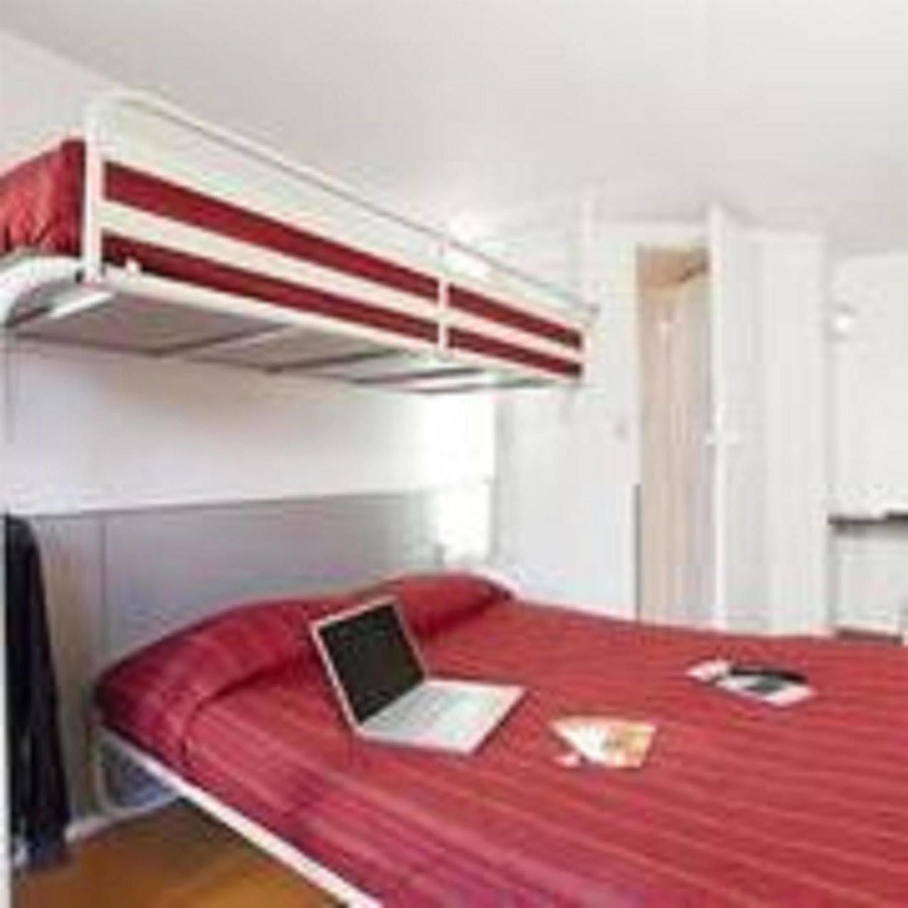 พรีเมียร์ คลาส คอมพีเน่ โชน Hotel Jaux ภายนอก รูปภาพ