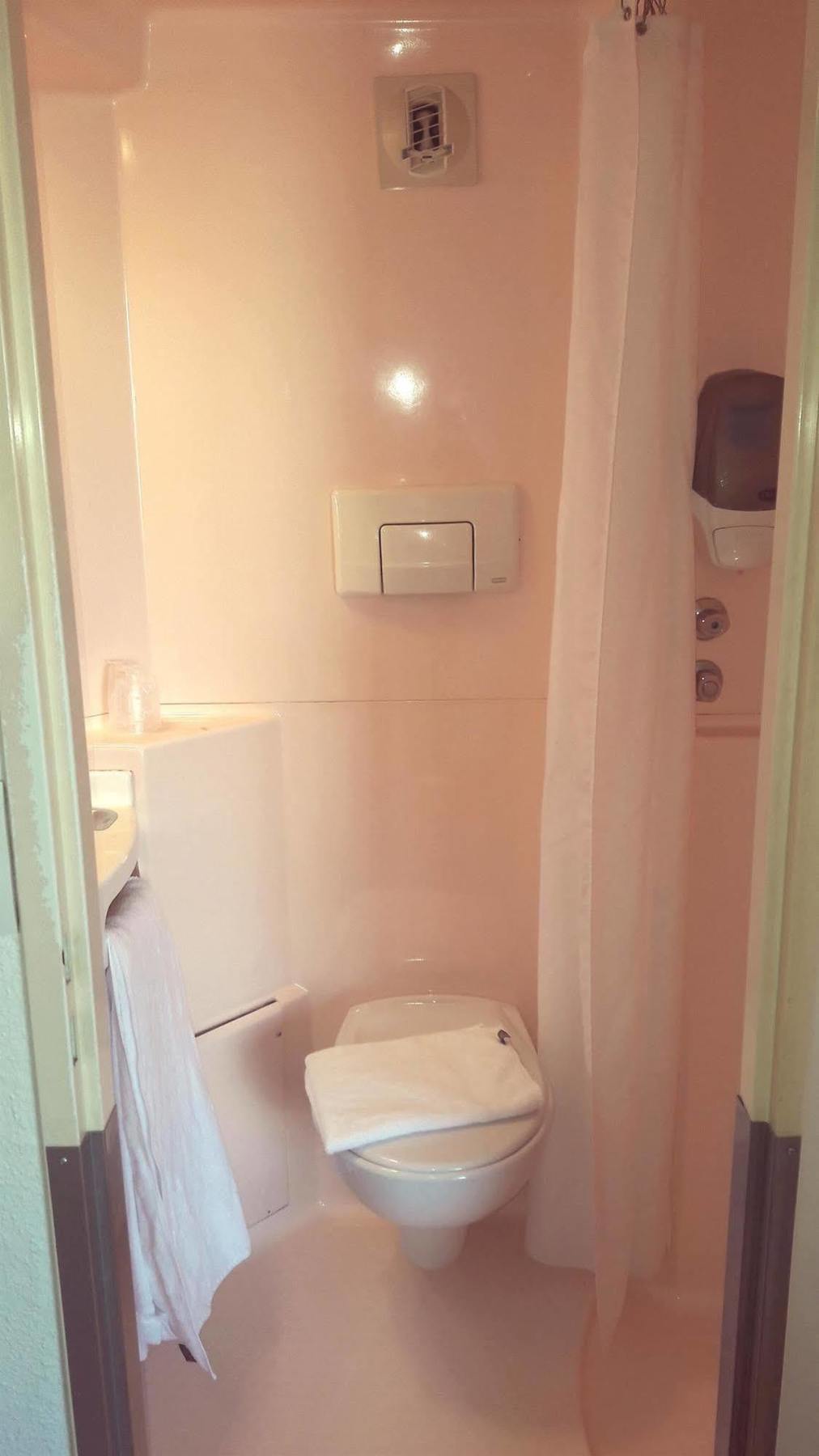 พรีเมียร์ คลาส คอมพีเน่ โชน Hotel Jaux ภายนอก รูปภาพ